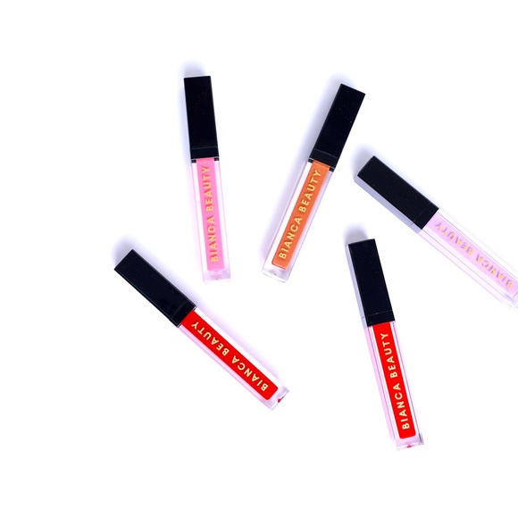 Turning Heads Matte Liquid Lipstick - Picture 2 of 6